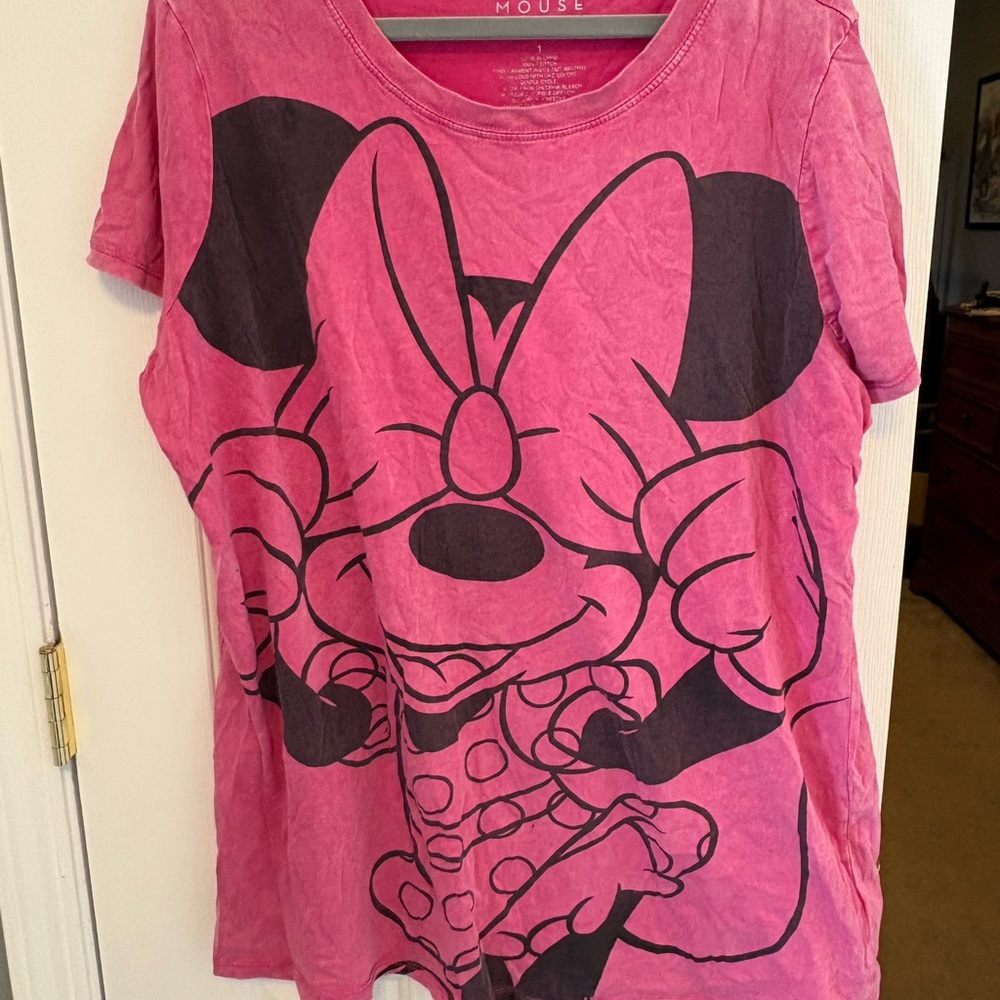 Disney Pink Minnie Mouse women’s Shirt